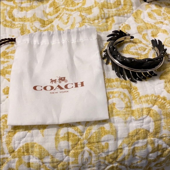 Gorgeous leather and metal  black coach bracelet - Picture 7 of 7